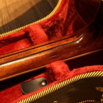 גיטרה אקוסטית עם קייס גיטרה אקוסטית עם קייס