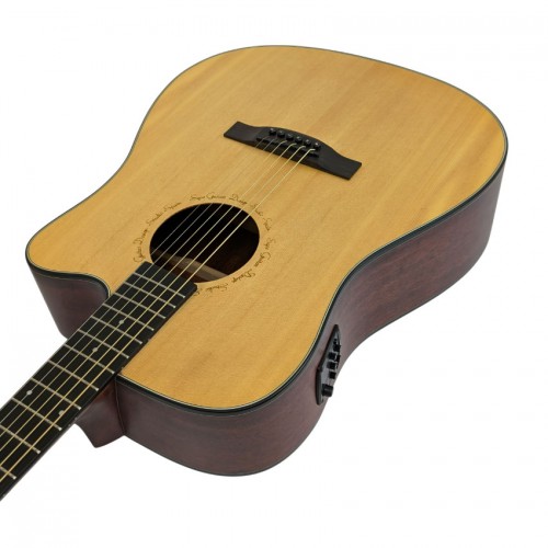 גיטרה אקוסטית מוגברת גיטרה אקוסטית מוגברת