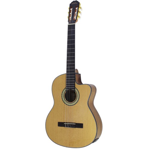 גיטרה קלאסית מוגברת