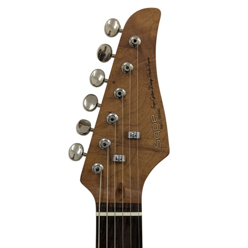 גיטרה חשמלית Roast Maple גיטרה חשמלית Roast Maple