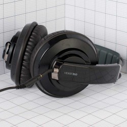 אוזניות אולפניות חצי פתוחות