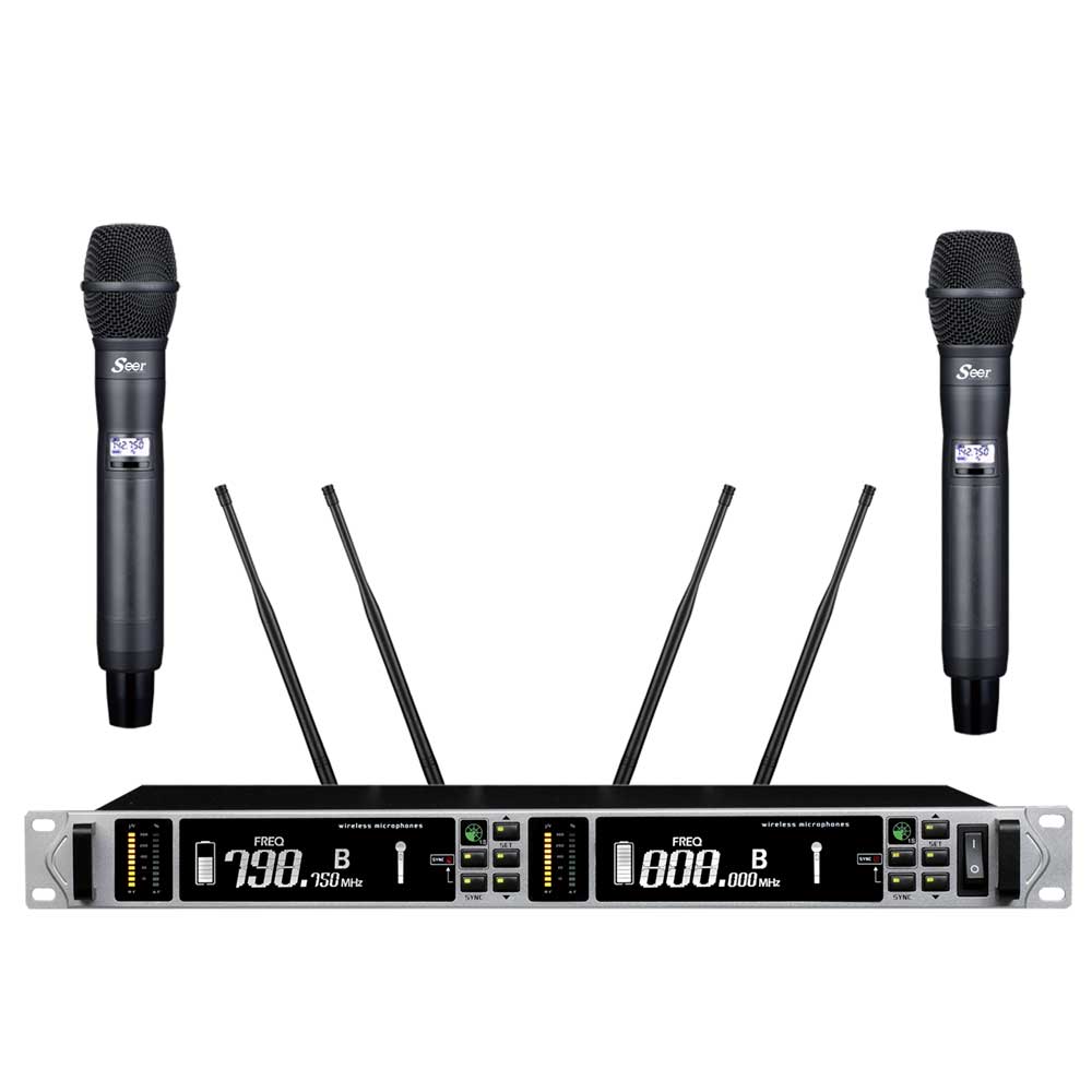 True Diversity UHF Microphone